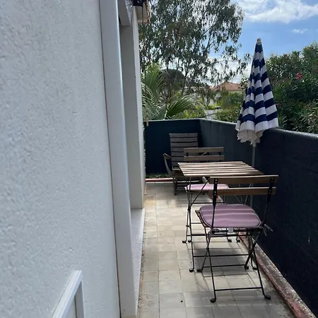 아파트 Juan Les Pins Balcon 10min 앙티브